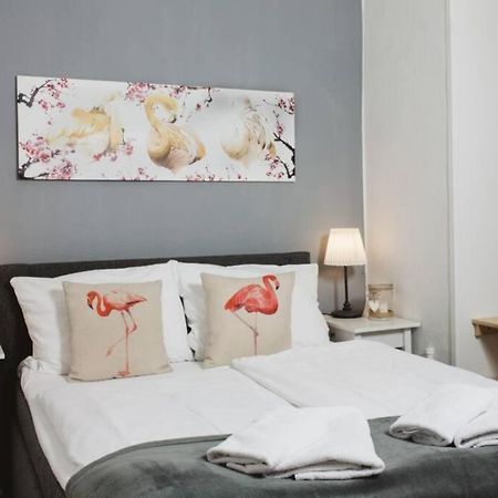 City Apartment Near Shooping Center, 6 Guests Berlin Kültér fotó